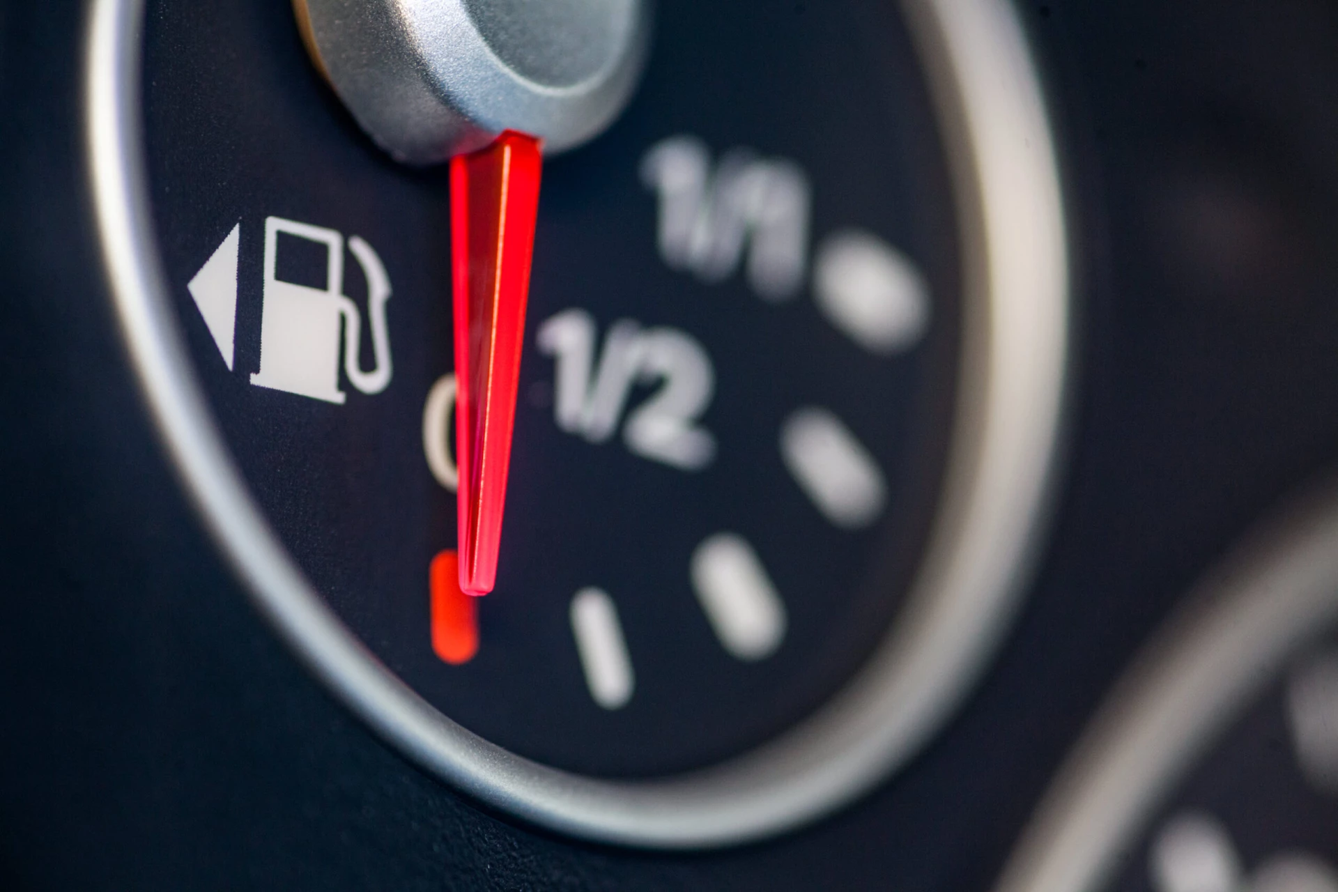 hpw-to-save-on-fuel-gauge-og