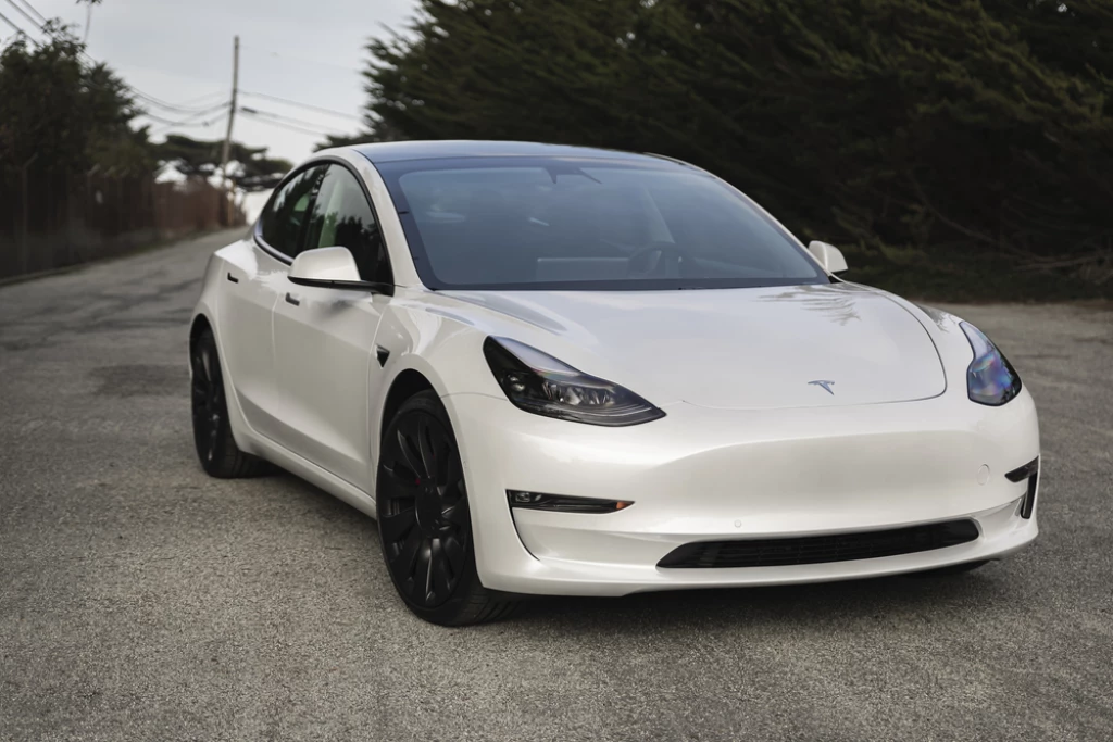 A white Tesla Model 3